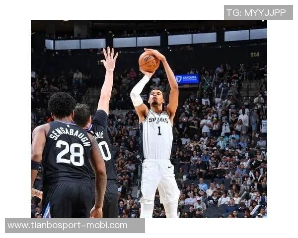 文班回归首发未能延续马刺八连胜爵士成功终结连胜纪录